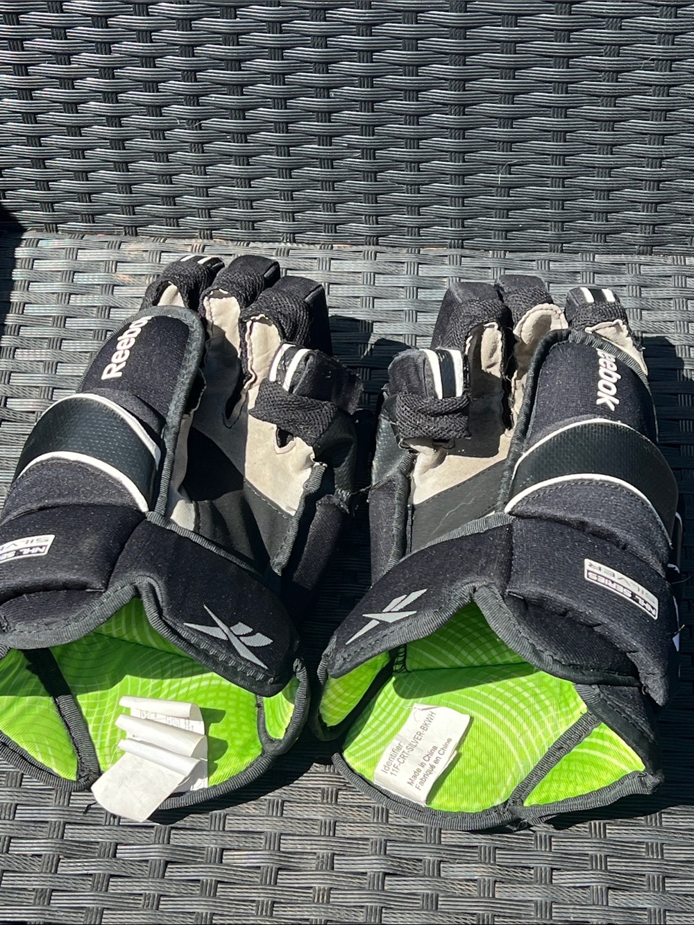 Reebok Black and White Hockey Gloves - Picture 2 of 3